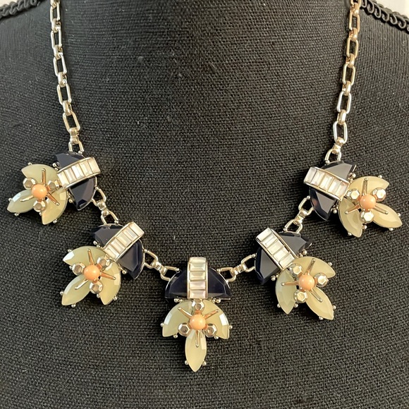 Talbots Adjustable Statement Necklace - Picture 2 of 3